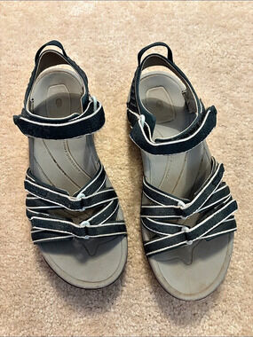 Teva Tirra Women's Blue & Gray Sandals US 8.5